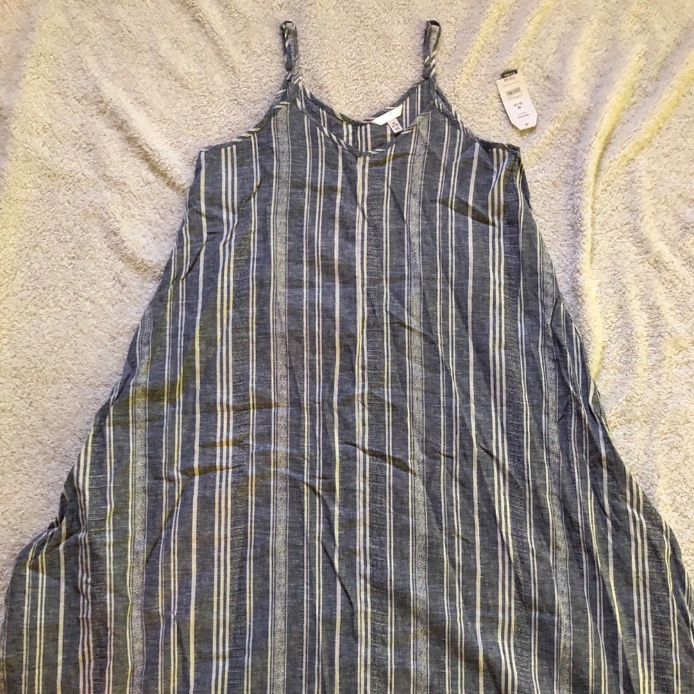 Time and Tru Midi Dress